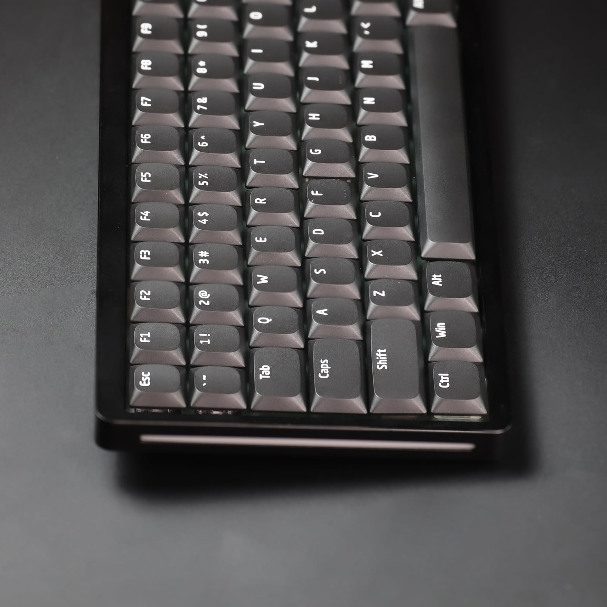 Amazon.com: Choc LMX Cross Core Low-Profile Keycaps (Black) - 104